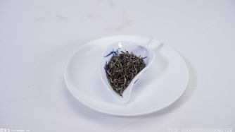 保温瓶泡茶有害健康？喝茶要注意什么？